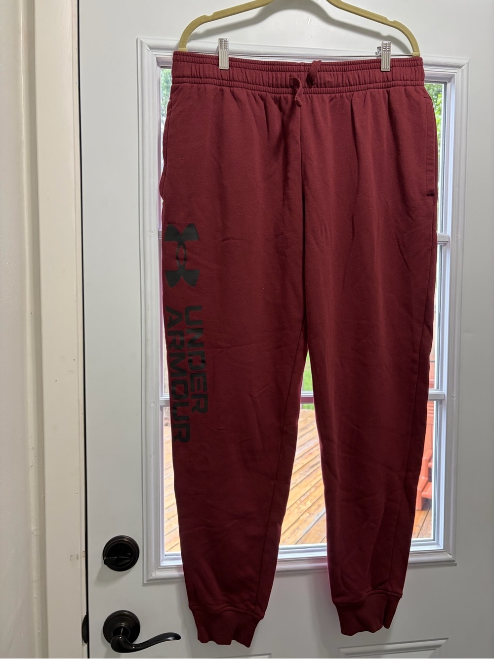 Under Armour Maroon Sweat Joggers Black Logo Mens XL